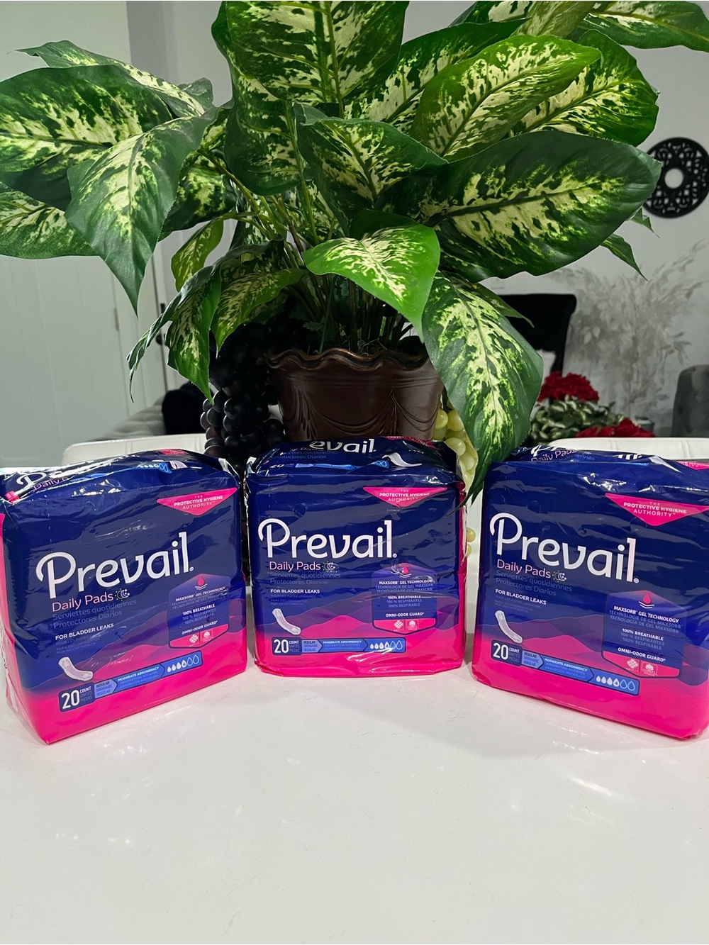 Prevail Daily Body Wash-Inspired Scent Daily Pads in Pink and Blue Accents